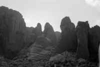 am Fu� der Felsen
